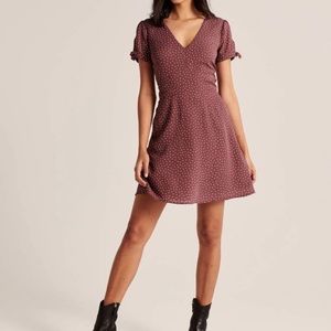 Abercrombie tie sleeve mini dress in berry